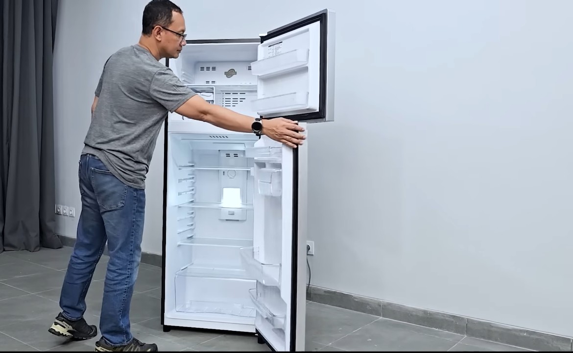 Service Kulkas Cengkareng